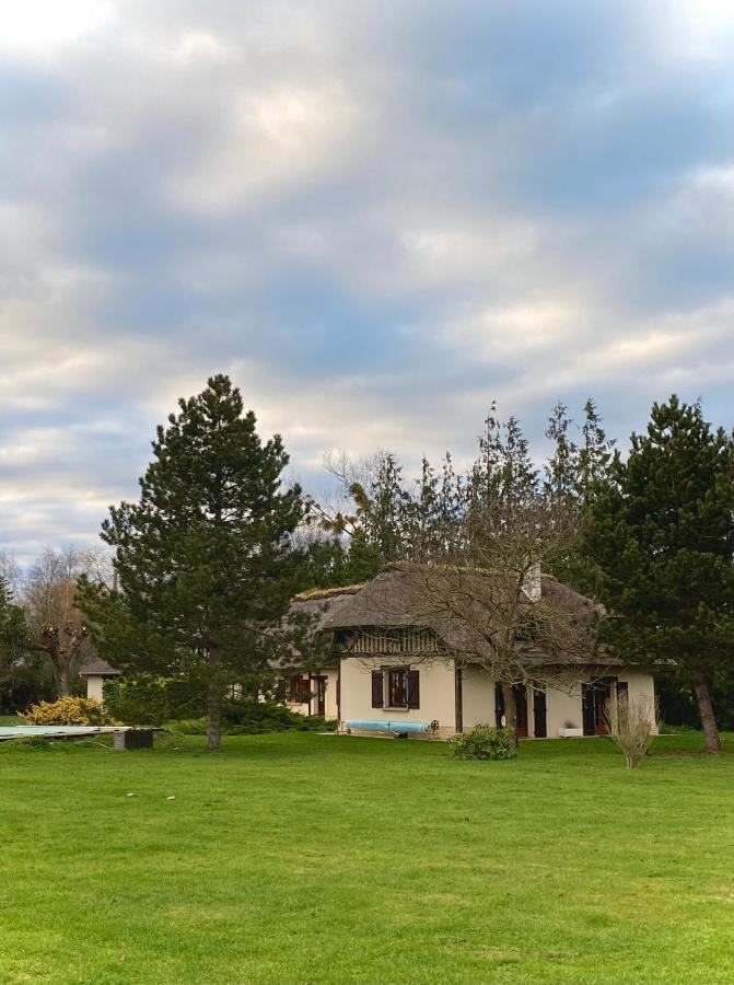 Maison Traditionnelle Normande Avec Piscine Hotot-en-Auge Екстериор снимка